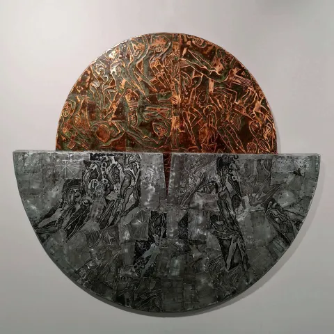 "İsimsiz" eseri HAYATİ MİSMAN tarafından 2010 yılında 96x112 cm ölçülerinde Metal tekniği ile yapılmıştır.