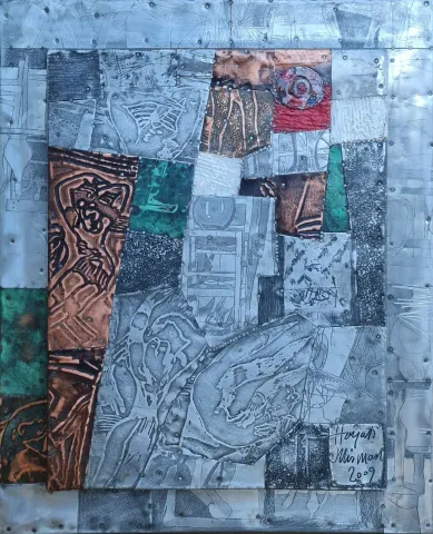 "İsimsiz" eseri HAYATİ MİSMAN tarafından 2009 yılında 54x44 cm ölçülerinde Metal tekniği ile yapılmıştır.