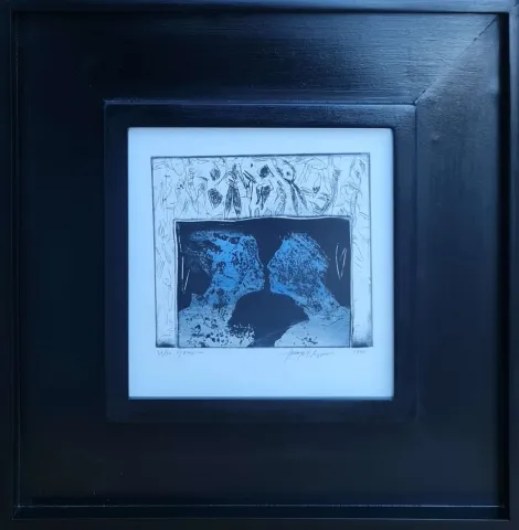 "İsimsiz" eseri HAYATİ MİSMAN tarafından 1999 yılında 20x20 cm ölçülerinde Gravür tekniği ile yapılmıştır.