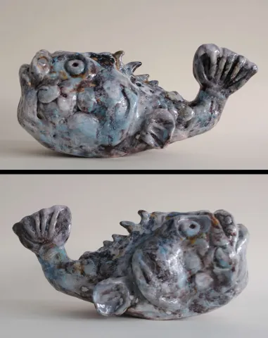 Bu eser MURAT TOLGA tarafından 2021 yılında 11x23x11 cm ölçülerinde 1040°C Seramik Heykel tekniği ile yapılmıştır.