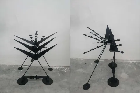 "Strike" eseri DOĞAN KARAKILIÇ tarafından 2022 yılında 60x65x50 cm ölçülerinde Metal tekniği ile yapılmıştır.