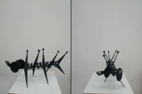 "Mutasyon" eseri DOĞAN KARAKILIÇ tarafından 2022 yılında 25x32x68 cm ölçülerinde Metal tekniği ile yapılmıştır.