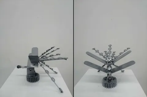"Aylak Kuş Serisi" eseri DOĞAN KARAKILIÇ tarafından 2022 yılında 32x26x34 cm ölçülerinde Metal tekniği ile yapılmıştır.