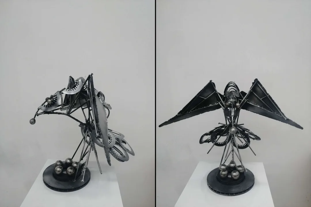 yakınlaştır "Huginn" eseri DOĞAN KARAKILIÇ tarafından 2022 yılında 80x56x58 cm ölçülerinde Metal tekniği ile yapılmıştır.