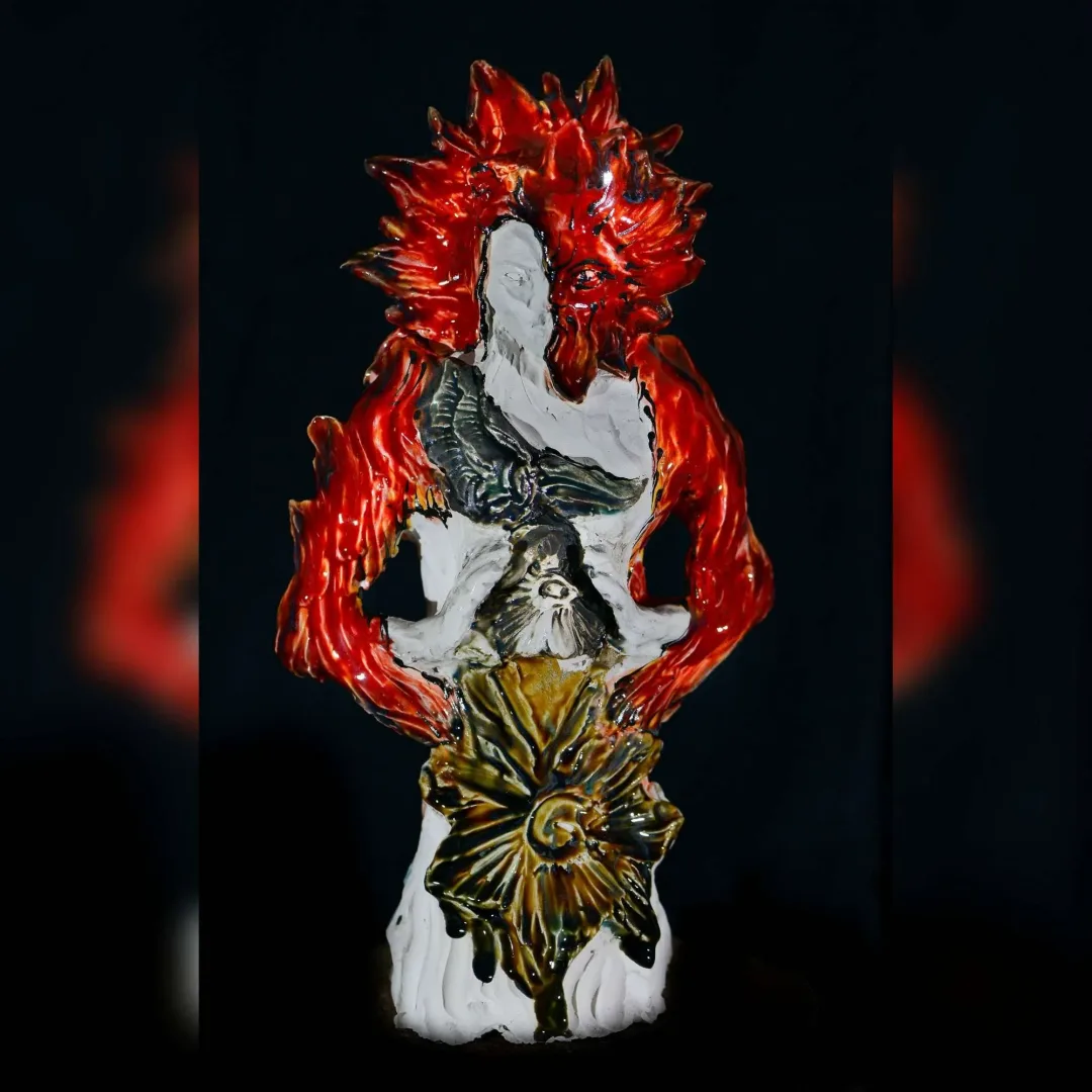 "Güneş tanrısı" eseri ORÇUN İLTER tarafından 2022 yılında 37x18x18 cm ölçülerinde Seramik elle şekillendirme 1100°C tekniği ile yapılmıştır.