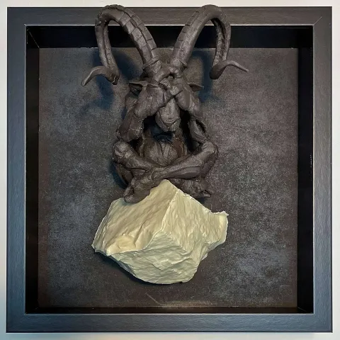 "isimsiz" eseri BUĞRA ÖZER tarafından 2022 yılında 25x25 cm ölçülerinde Serbest elle şekillendirme, stoneware kil, 1150°C tekniği ile yapılmıştır.