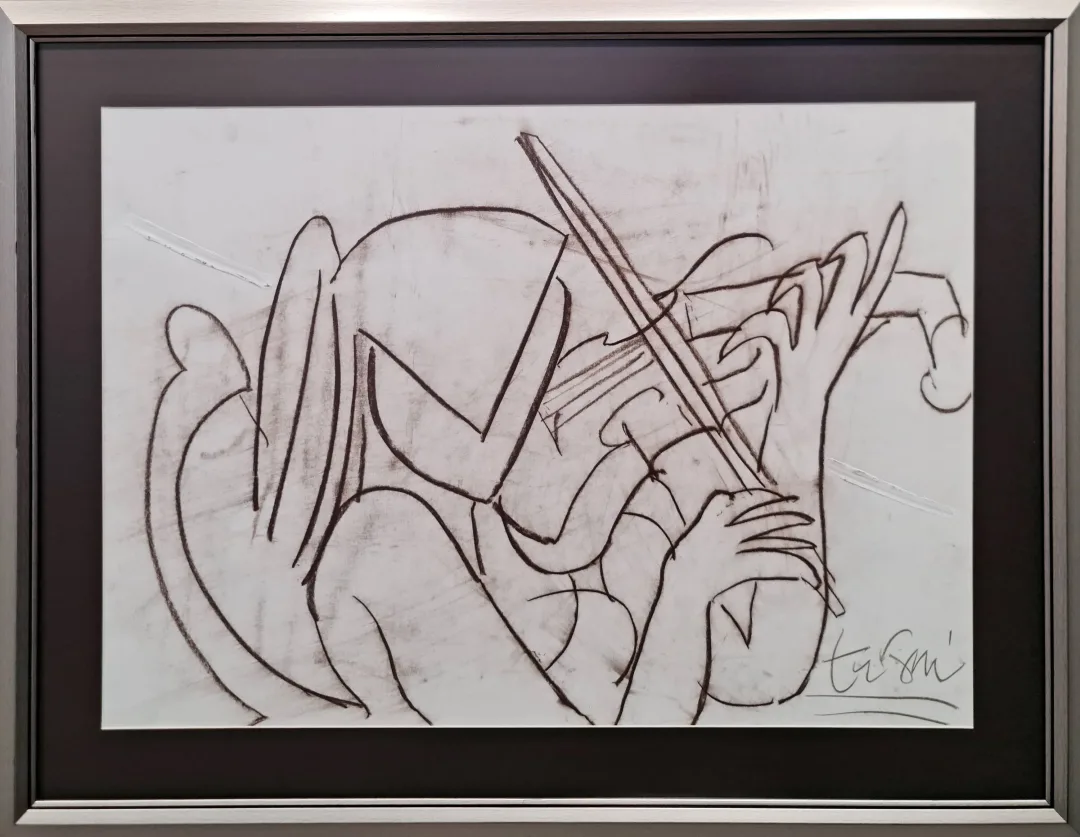 "Kemancı Kız" eseri ADNAN TURANİ tarafından 50x70 cm ölçülerinde Kağıt üzeri karışık teknik tekniği ile yapılmıştır.