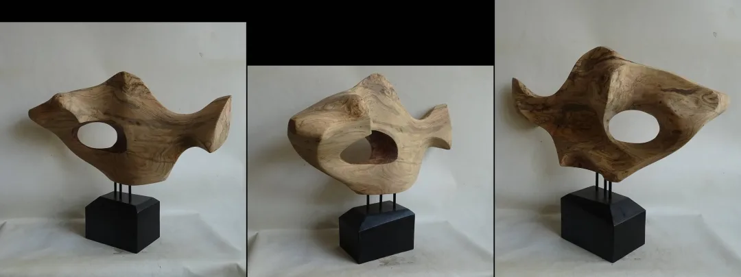 AZİMET KARAMAN — “İsimsiz”, 2023 "İsimsiz" eseri AZİMET KARAMAN tarafından 2023 yılında 52x63x17 cm ölçülerinde Zeytin Ağacı tekniği ile yapılmıştır.