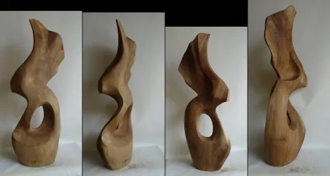 "İsimsiz" eseri AZİMET KARAMAN tarafından 2023 yılında 94x30x16 cm ölçülerinde Ceviz Ahşap Yontu tekniği ile yapılmıştır.