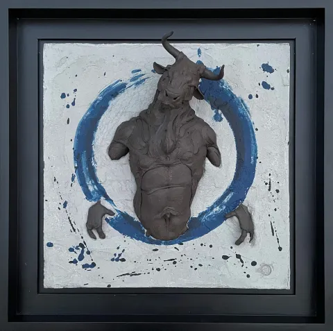 "Döngü-V" eseri BUĞRA ÖZER tarafından 2023 yılında 63x63 cm ölçülerinde Stoneware Seramik Çamuru Serbest, Elle Şekillendirme Karışık Teknik 1245 C° tekniği ile yapılmıştır.