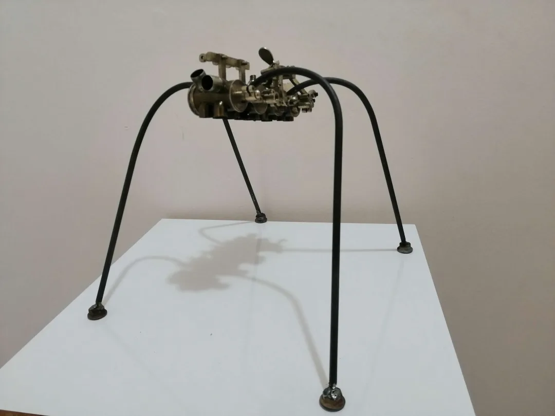 yakınlaştır "Aylak Karınca seri 10" eseri DOĞAN KARAKILIÇ tarafından 2023 yılında 30x28x34 cm ölçülerinde Ahşap, metal tekniği ile yapılmıştır.