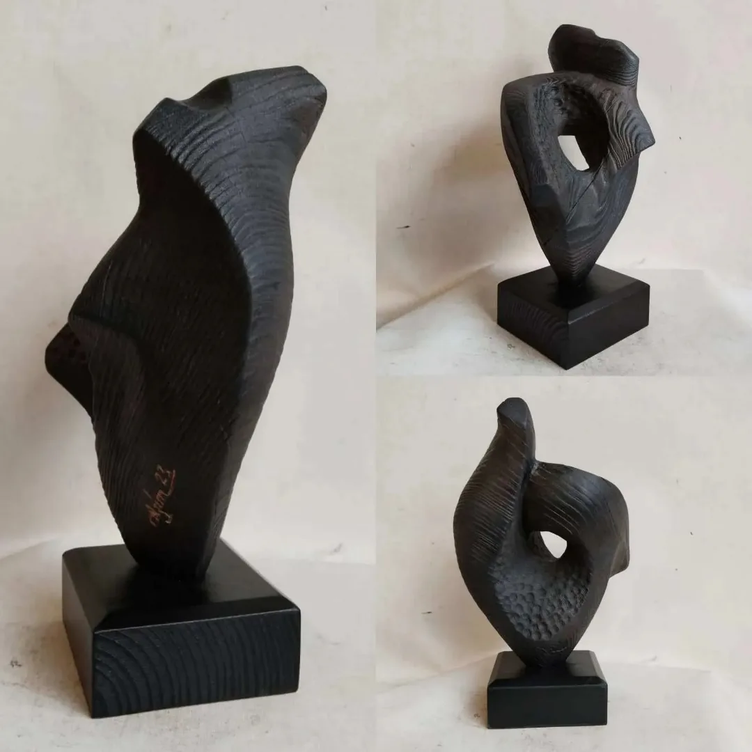 "İsimsiz" eseri AZİMET KARAMAN tarafından 2023 yılında 31x27x10 cm ölçülerinde Ahşap Yontma(Sedir) tekniği ile yapılmıştır.