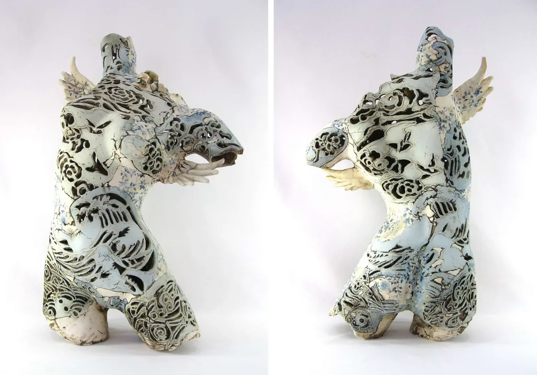 yakınlaştır "Great Wave" eseri MİNE POYRAZ tarafından 2024 yılında 62x44x20 cm ölçülerinde Seramik Ajur Tekniği tekniği ile yapılmıştır.