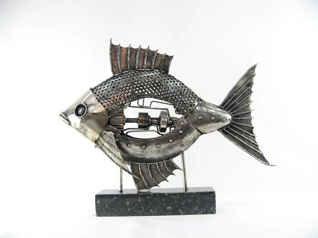 yakınlaştır "Balık4" eseri ÖZER AKTAŞ tarafından 2024 yılında 55x48x14 cm ölçülerinde Metal Yontu tekniği ile yapılmıştır.