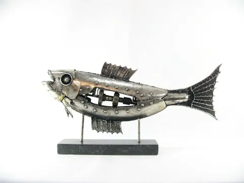 "Balık-I" eseri ÖZER AKTAŞ tarafından 2024 yılında 43x38x14 cm ölçülerinde Metal heykel tekniği ile yapılmıştır.