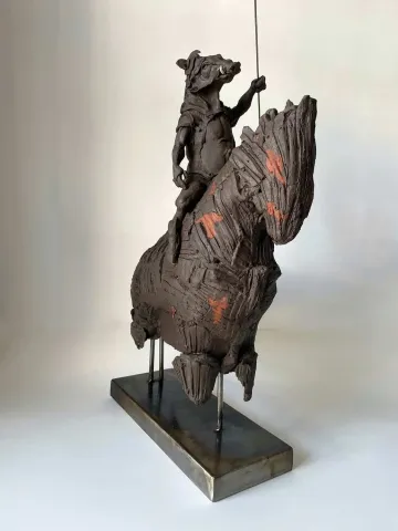 "Agamemnon-II" eseri BUĞRA ÖZER tarafından 2024 yılında 55x18x46 cm ölçülerinde Stoneware seramik çamuru, Serbest elle şekillendirme, 1125°C tekniği ile yapılmıştır.