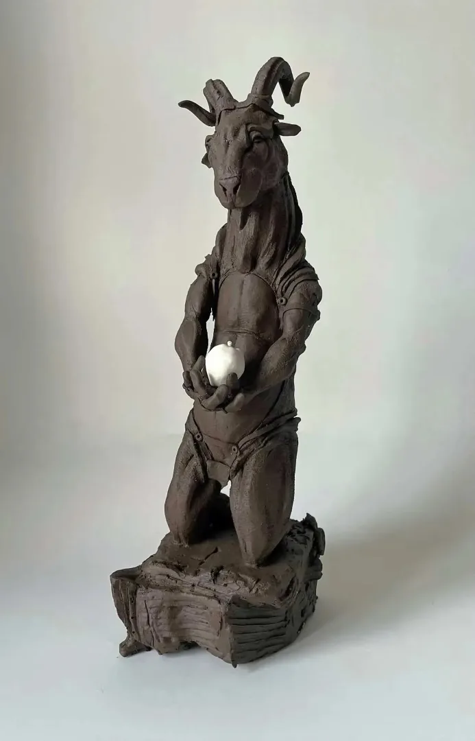 "Paris" eseri BUĞRA ÖZER tarafından 2024 yılında 47x17x20 cm ölçülerinde Stoneware seramik çamuru, Serbest elle şekillendirme, 1125°C tekniği ile yapılmıştır.