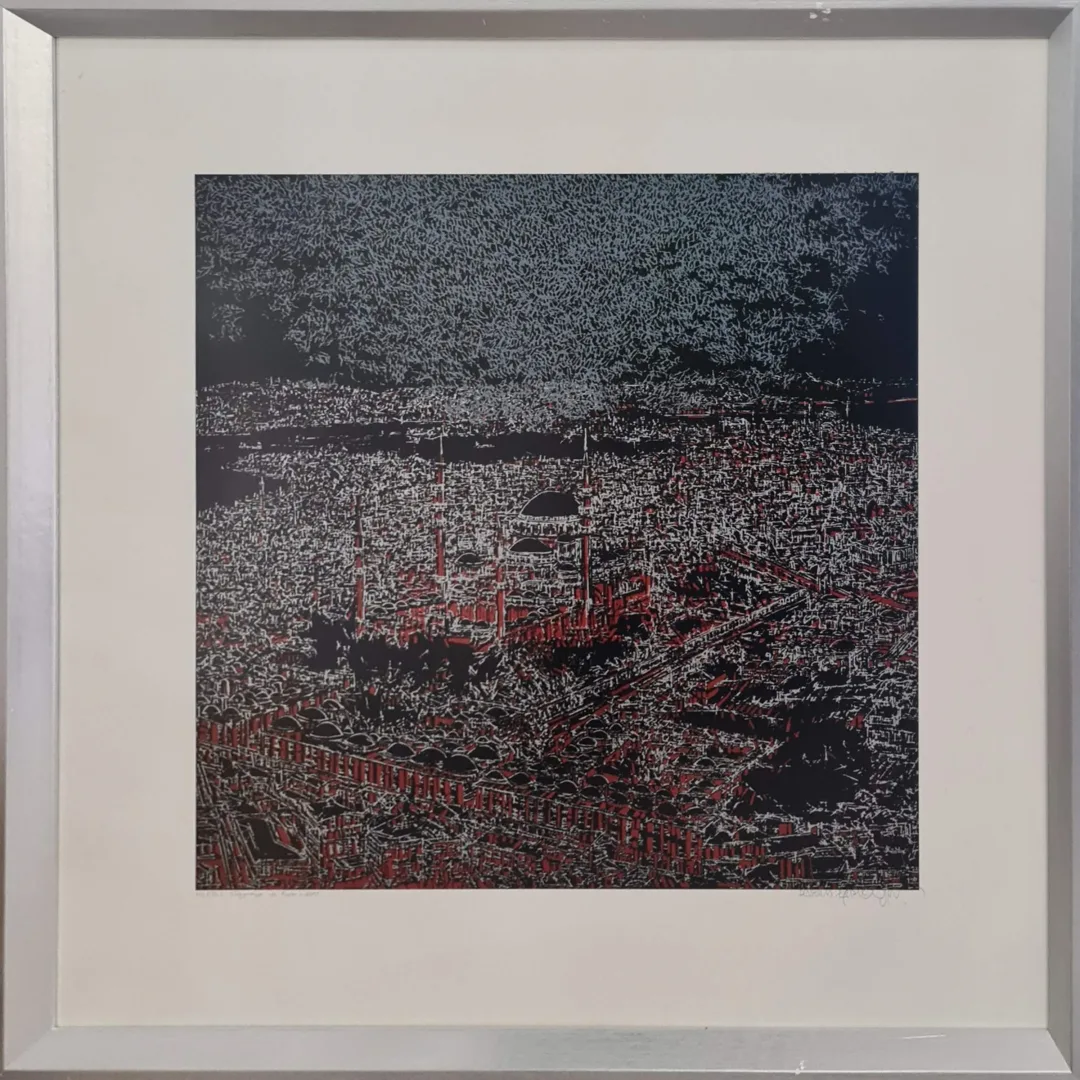 yakınlaştır "Süleymaniye ve kuşlar" eseri DEVRİM ERBİL tarafından 2013 yılında 70x70 cm ölçülerinde Serigrafi 110/175 tekniği ile yapılmıştır.