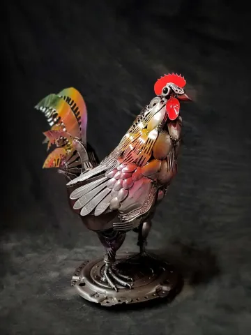 MUSTAFA TUĞRUL — “Horoz”, 2024 "Horoz" eseri MUSTAFA TUĞRUL tarafından 2024 yılında 60x58x27 cm ölçülerinde Metal heykel tekniği ile yapılmıştır.
