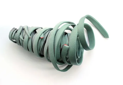 GÜLİZ KORKMAZ — “Masal”, 2024 "Masal" eseri GÜLİZ KORKMAZ tarafından 2024 yılında 36x20x11 cm ölçülerinde Elle Şekillendirme Stoneware 1200 C° tekniği ile yapılmıştır.