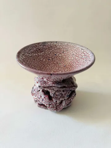 "Kim Yongmoon’un Macsabalı" eseri KİM YONG MOON tarafından 20x20x18 cm ölçülerinde Yüksek Derece Pişirim tekniği ile yapılmıştır.