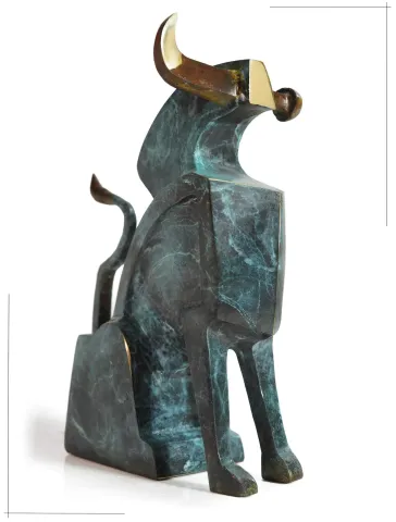 "Tiger& Cow" eseri SADEGH ATHAM tarafından 22x16x9 cm ölçülerinde Bronz tekniği ile yapılmıştır.