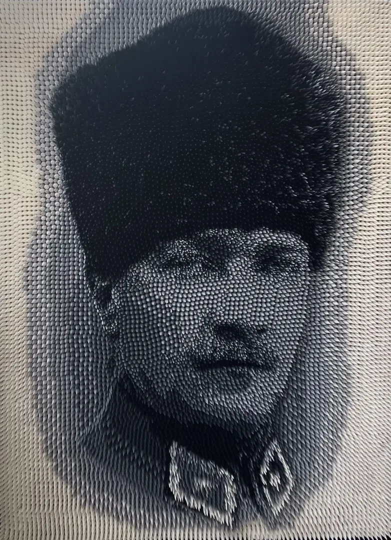 yakınlaştır "Atatürk" eseri HÜLYA KANDEMİR KANBER tarafından 95x70 cm ölçülerinde Tuval Üzeri Ahşap Kavale + Akrilik Boya tekniği ile yapılmıştır.