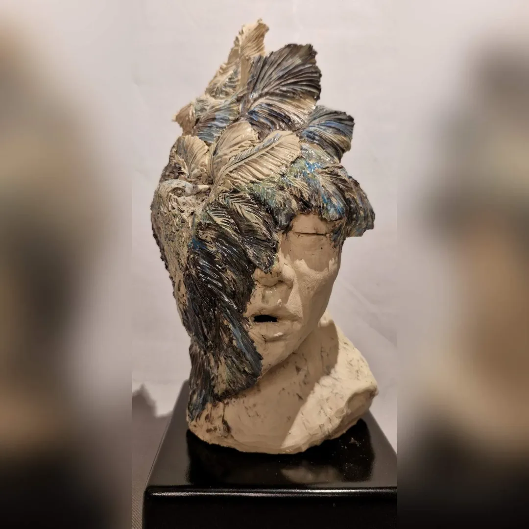 yakınlaştır "Doğanın Uykusu" eseri ORÇUN İLTER tarafından 2024 yılında 32x15x15 cm ölçülerinde Stoneware Seramik Çamuru, Serbest Elle Şekillendirme tekniği ile yapılmıştır.