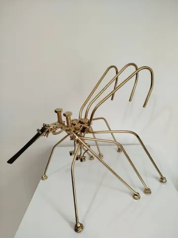 "A fantastic song" eseri DOĞAN KARAKILIÇ tarafından 2025 yılında 26x36x43 cm ölçülerinde Metal karışık teknik tekniği ile yapılmıştır.