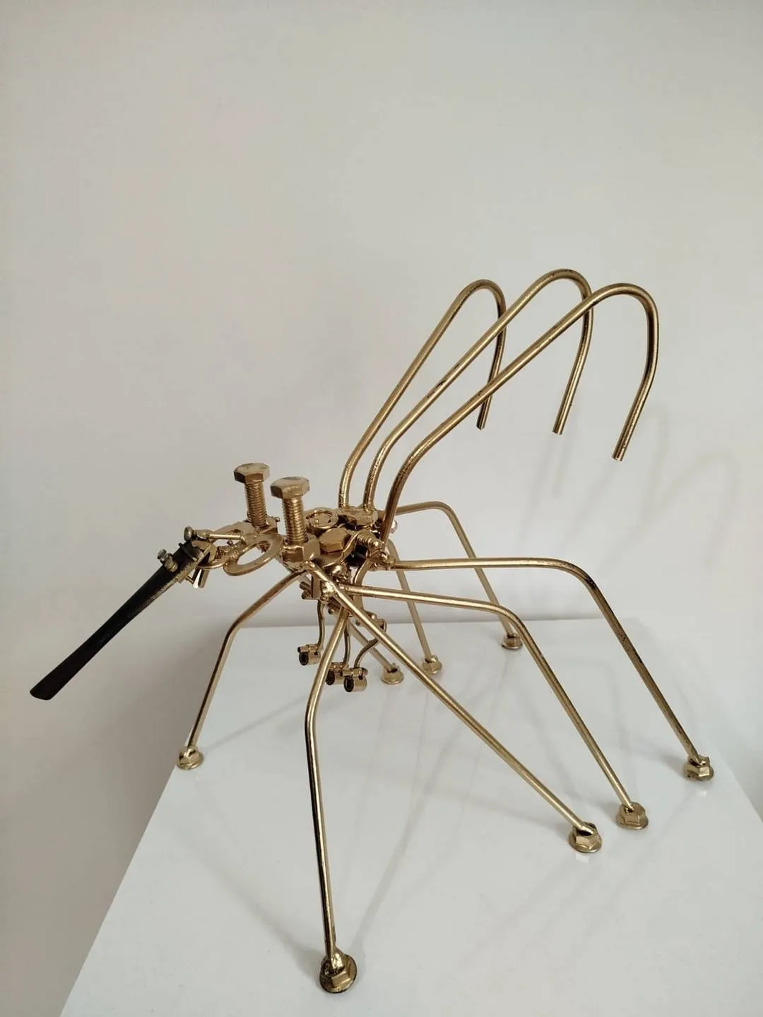 "A fantastic song" eseri DOĞAN KARAKILIÇ tarafından 2025 yılında 26x36x43 cm ölçülerinde Metal karışık teknik tekniği ile yapılmıştır.
