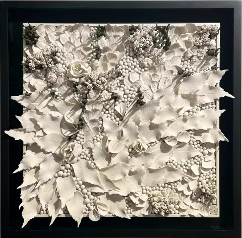 DİLA NAZ AKGÜN — “Mercan Seri 5”, 2025 "Mercan Seri 5" eseri DİLA NAZ AKGÜN tarafından 2025 yılında 54x54 cm ölçülerinde Porselen Murano Cam, Elle şekillendirme tekniği ile yapılmıştır.