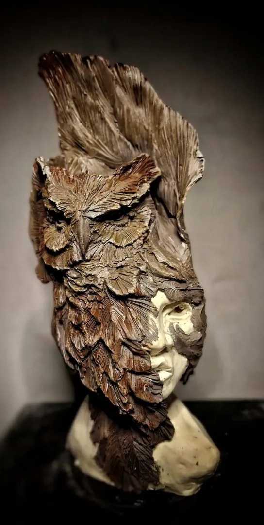 "Bilge" eseri ORÇUN İLTER tarafından 2025 yılında 36x15x12 cm ölçülerinde Serbest şekillendirme, stoneware tekniği ile yapılmıştır.