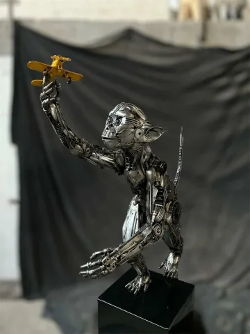 MUSTAFA TUĞRUL — “Bir Düş’ün Evrimi”, 2025 "Bir Düş’ün Evrimi" eseri MUSTAFA TUĞRUL tarafından 2025 yılında 120x118x35 cm ölçülerinde Metal tekniği ile yapılmıştır.
