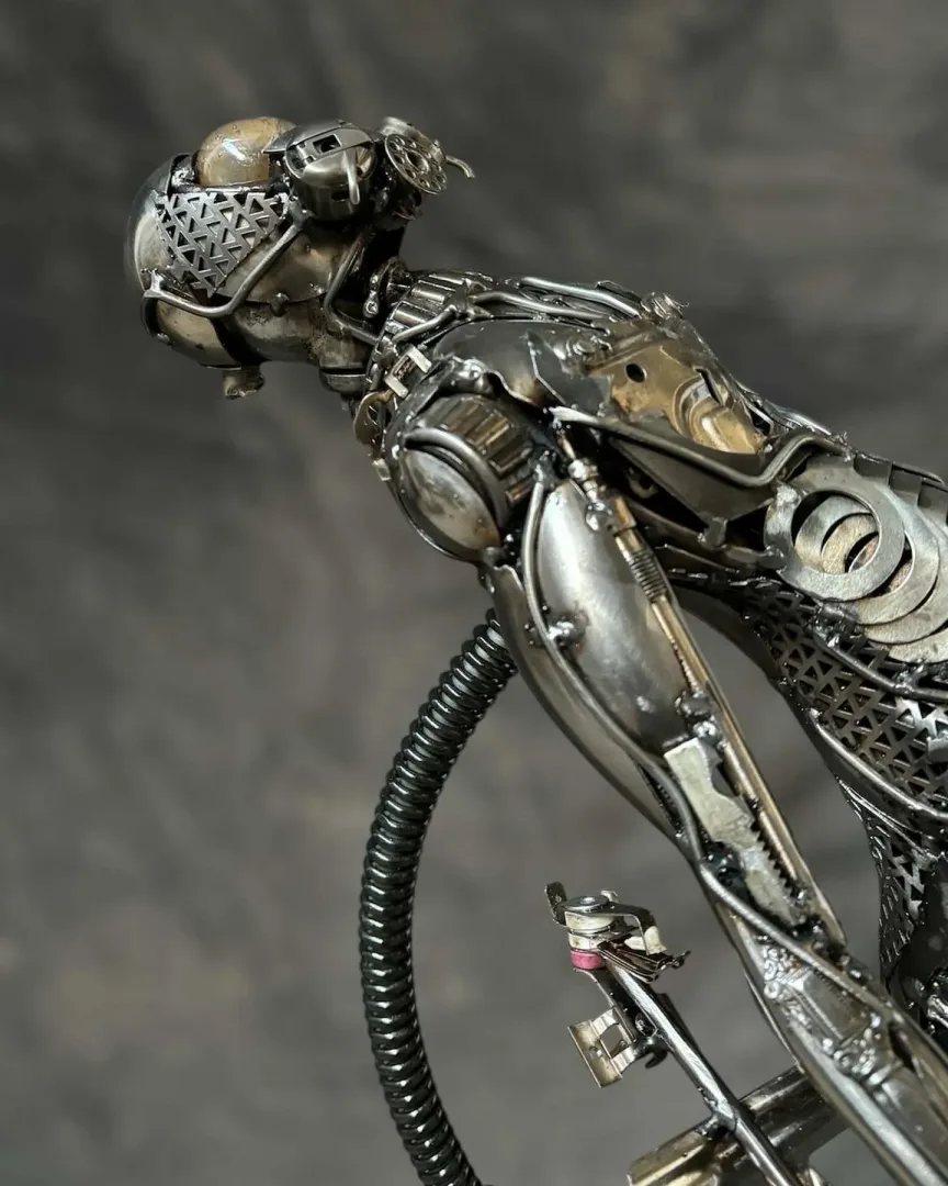 yakınlaştır "Karahindiba hasadı (detay)" eseri MUSTAFA TUĞRUL tarafından 2025 yılında 68x52x38 cm ölçülerinde Metal tekniği ile yapılmıştır.