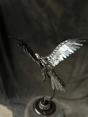 MUSTAFA TUĞRUL — “Doğan (detay)”, 2025 "Doğan (detay)" eseri MUSTAFA TUĞRUL tarafından 2025 yılında 60x54x40 cm ölçülerinde Metal heykel tekniği ile yapılmıştır.