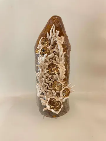 ELİF NURAN YAŞAROL — “isimsiz”, 2025 "isimsiz" eseri ELİF NURAN YAŞAROL tarafından 2025 yılında 35x12,5x14 cm ölçülerinde Seramik, Elle Şekillendirme tekniği ile yapılmıştır.