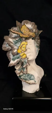 ORÇUN İLTER — “Uyanış”, 2025 "Uyanış" eseri ORÇUN İLTER tarafından 2025 yılında 39x21x15 cm ölçülerinde Serbest şekillendirme, stoneware tekniği ile yapılmıştır.