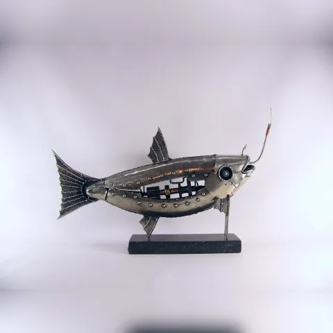 ÖZER AKTAŞ — “Balık”, 2025 "Balık" eseri ÖZER AKTAŞ tarafından 2025 yılında 30x55x10 cm ölçülerinde Metal heykel tekniği ile yapılmıştır.