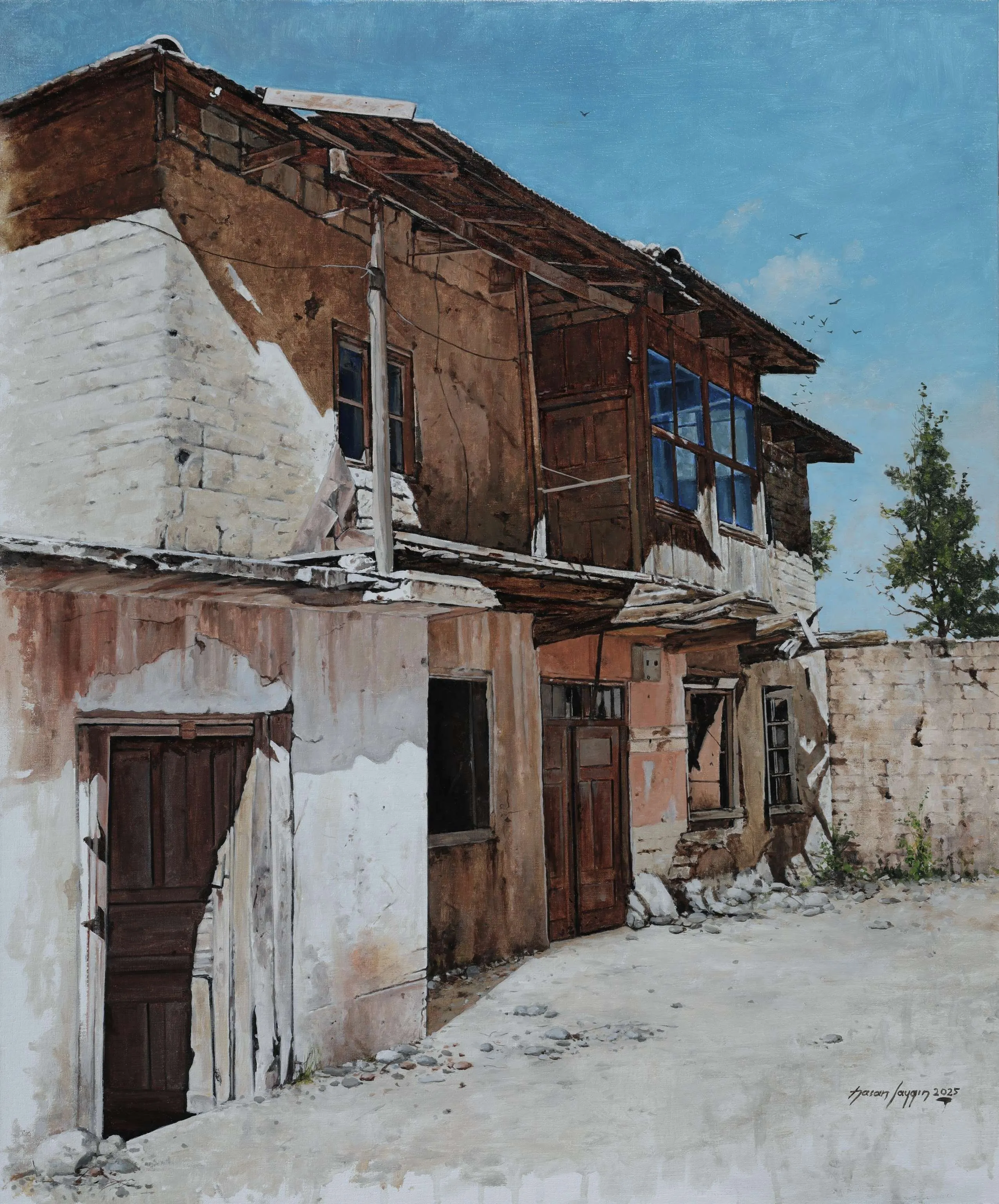 "Köy evi" eseri HASAN SAYGIN tarafından 2025 yılında 64x53 cm ölçülerinde Tuval üzeri yağlı boya tekniği ile yapılmıştır.