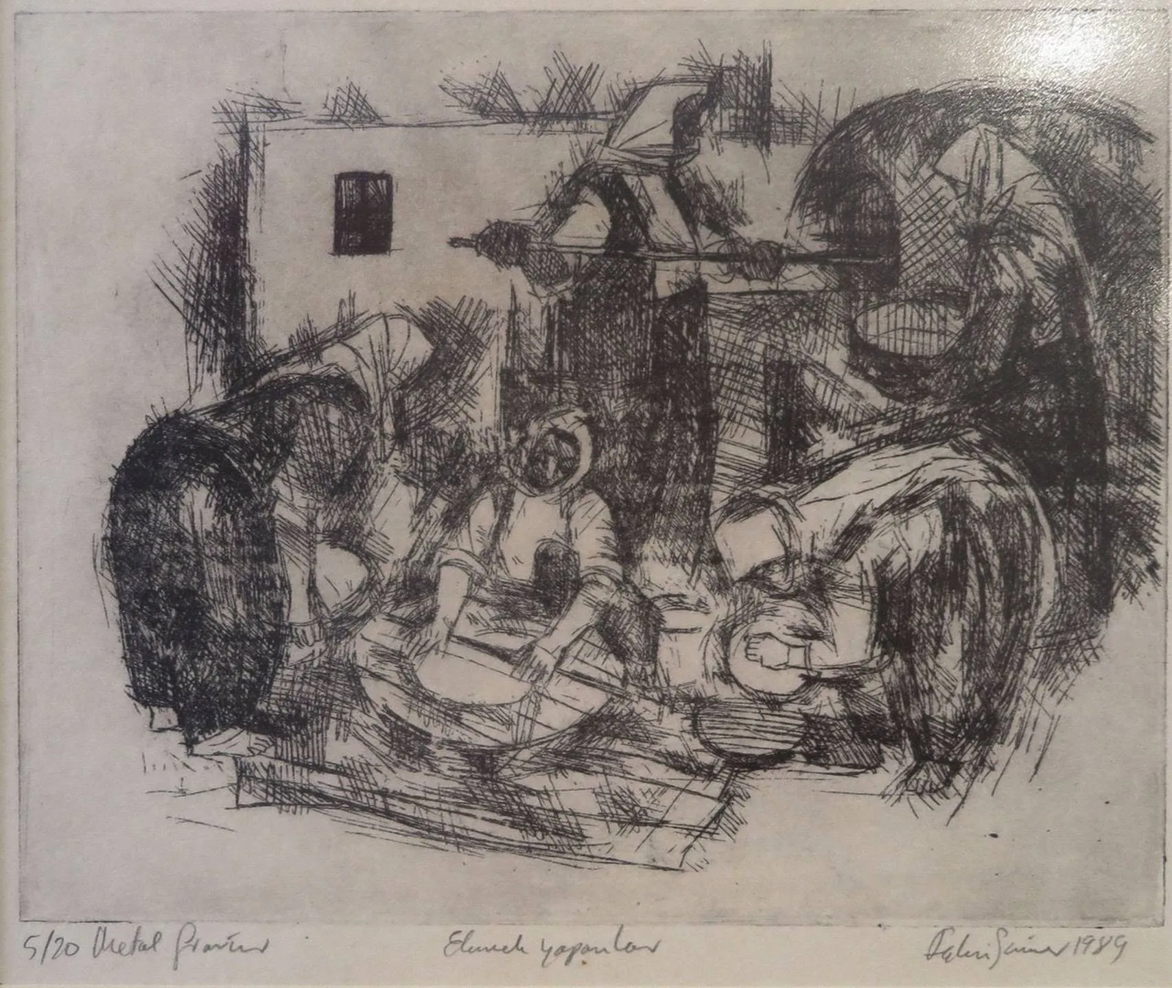 "Ekmek Yapanlar" eseri FAHRİ SÜMER tarafından 1987 yılında 18x25 cm ölçülerinde Gravür 5//20 tekniği ile yapılmıştır.
