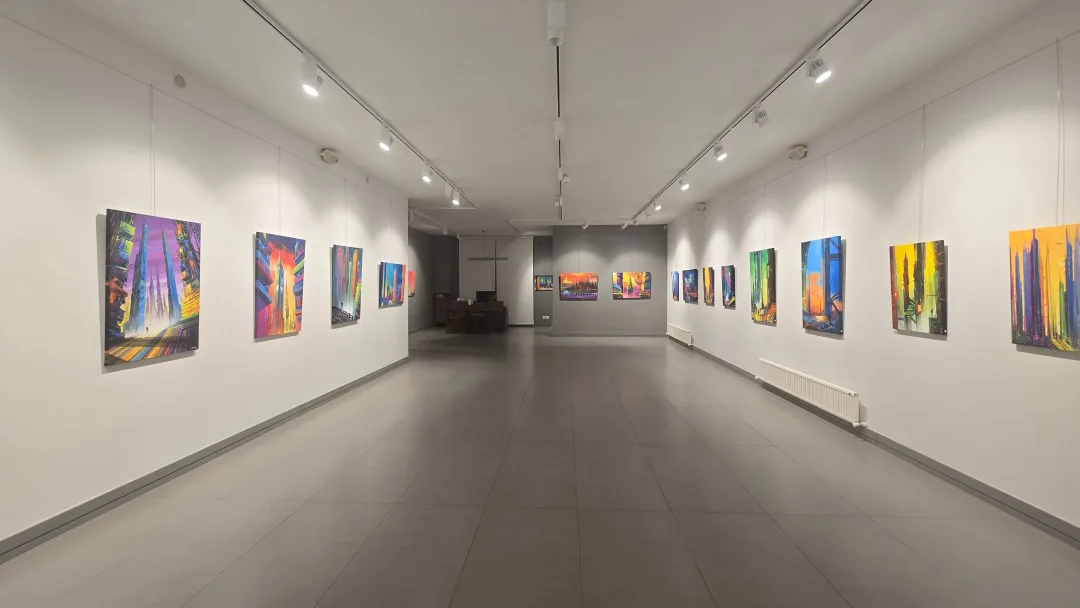 TAYYAR ÖZKAN — sergiden görünüm