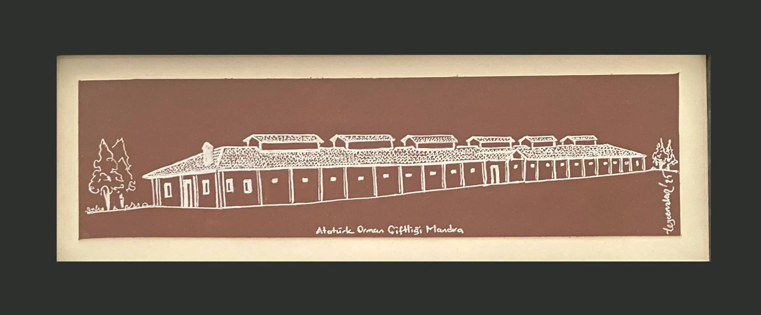 "AOÇ Mandıra" eseri TEZCAN KARAKUŞ CANDAN tarafından 10x37 cm ölçülerinde Deri üzeri karışık teknik tekniği ile yapılmıştır.