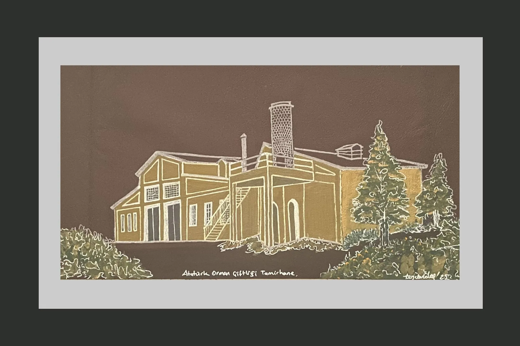 "AOÇ Tamirhane" eseri TEZCAN KARAKUŞ CANDAN tarafından 22x40 cm ölçülerinde Deri üzeri karışık teknik tekniği ile yapılmıştır.