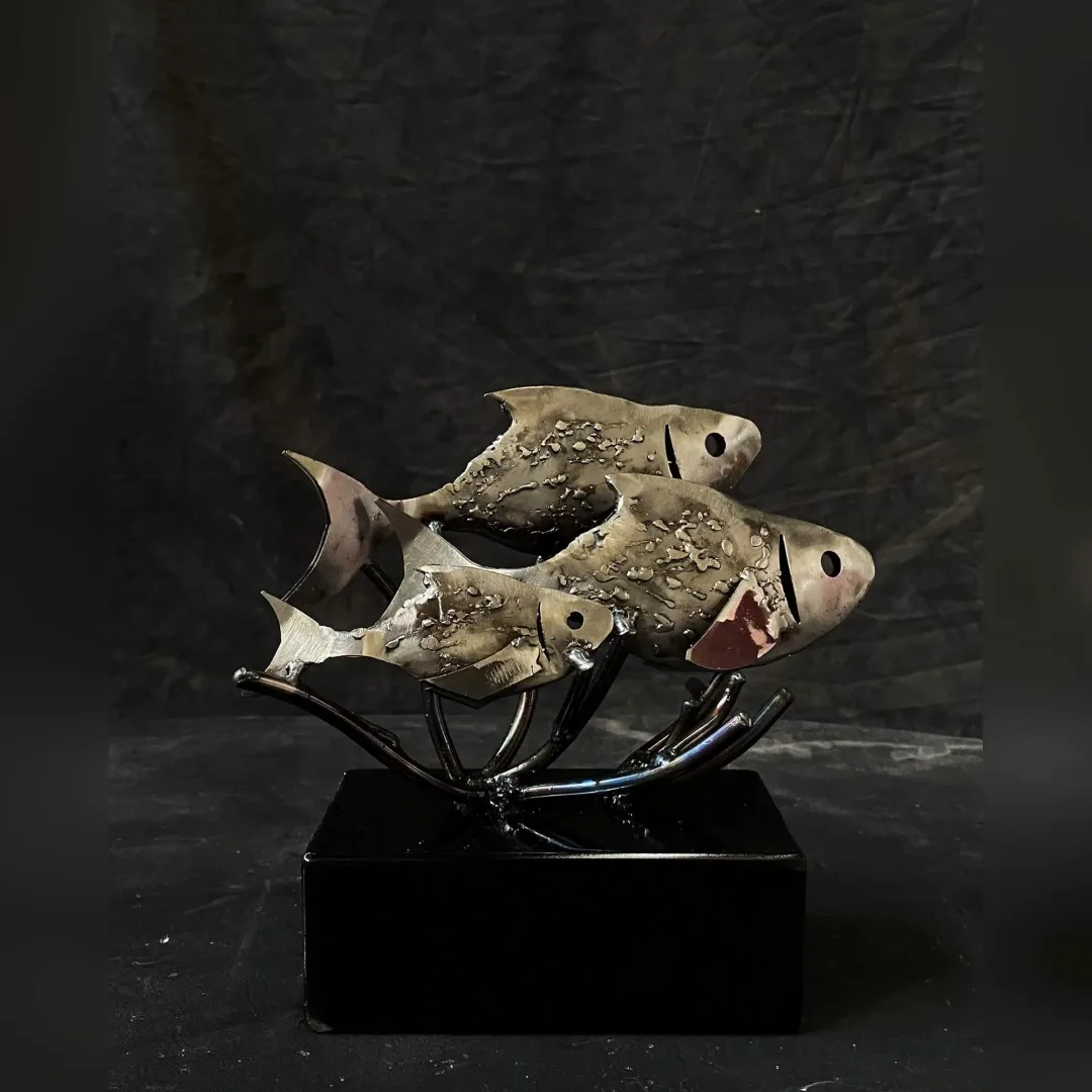 yakınlaştır "Rise" eseri MÜCAHİT DİYAR ARIZ tarafından 2025 yılında 20x18x10 cm ölçülerinde Metal heykel tekniği ile yapılmıştır.
