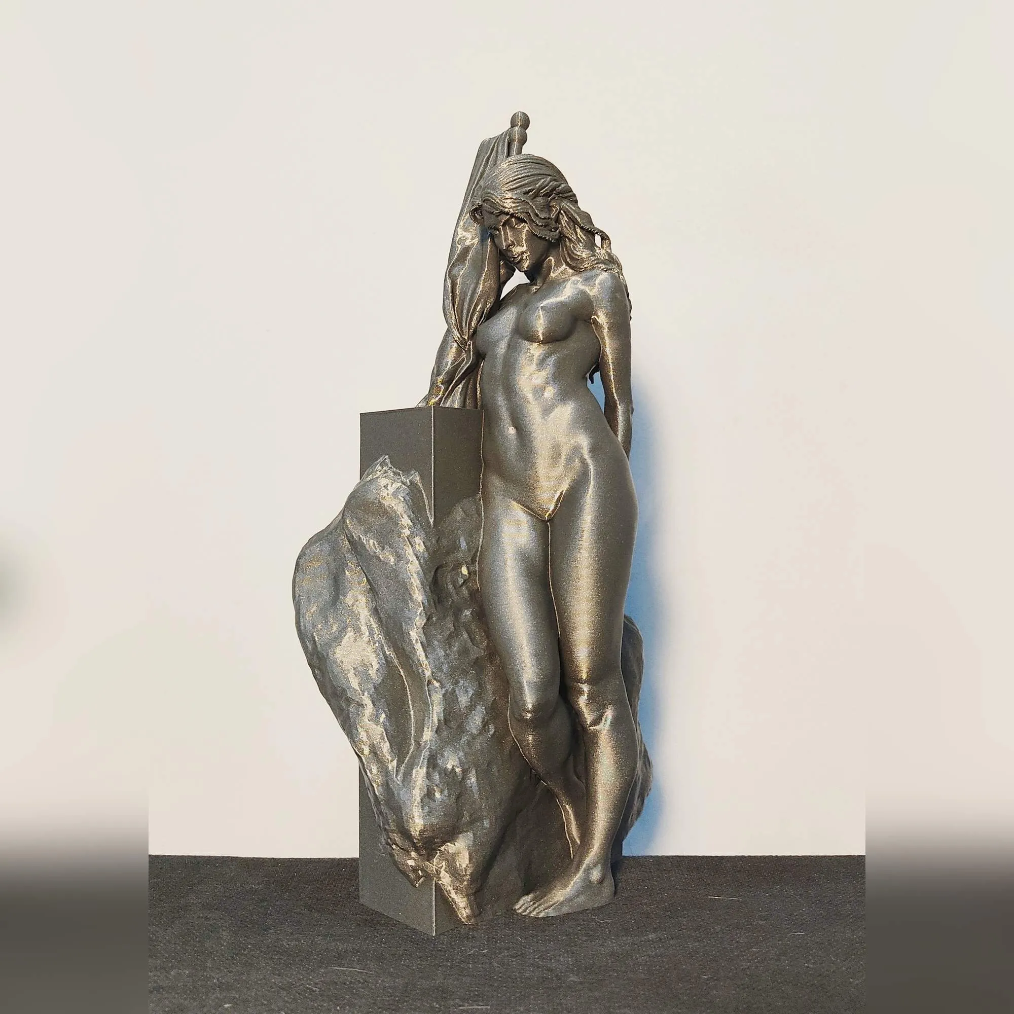 "Kadınlar / Women Series" eseri MURAT PAKTUR tarafından 2025 yılında 8,5x12,22 cm ölçülerinde 3D Modelleme & Baskı tekniği ile yapılmıştır.