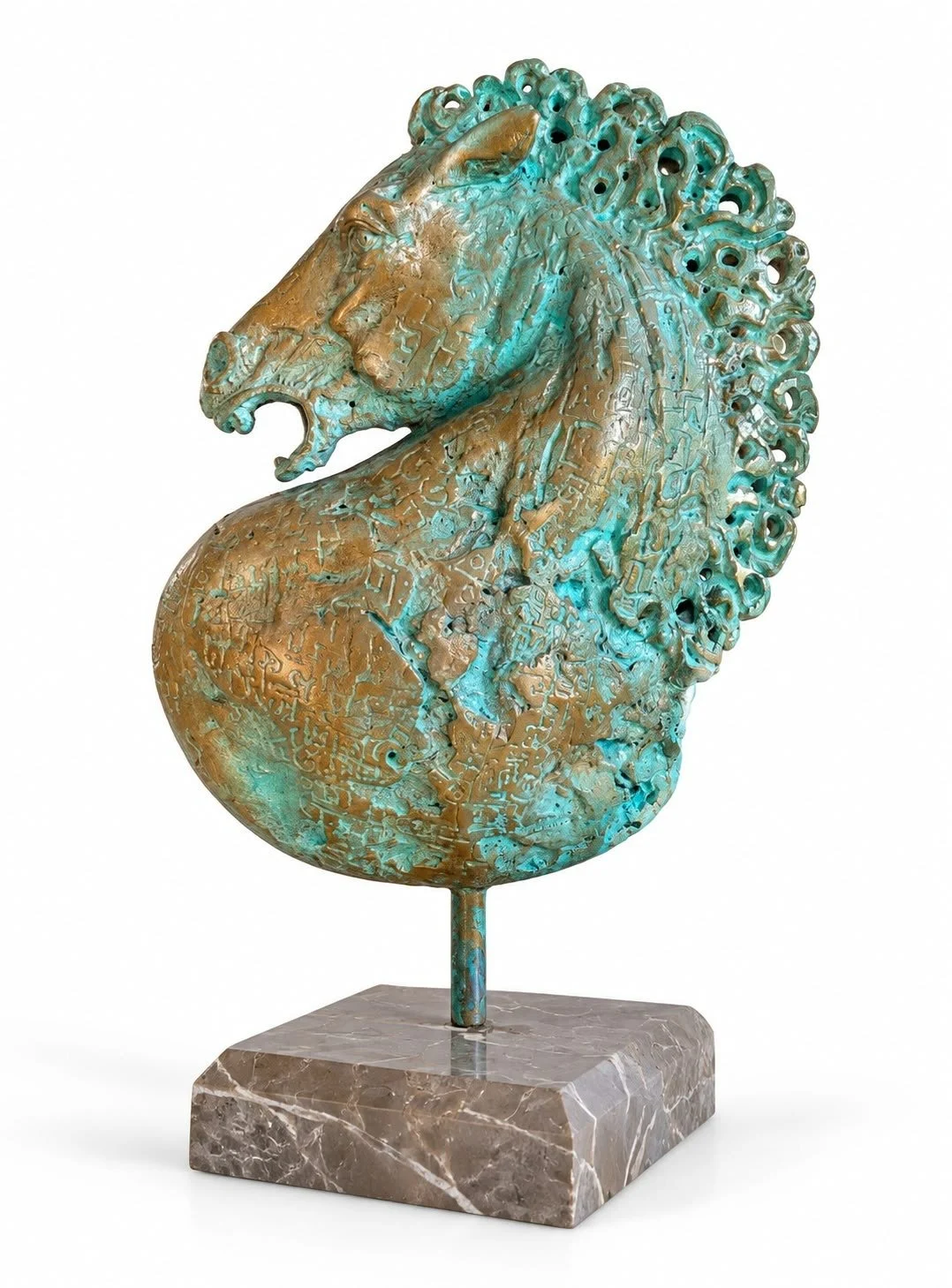 "İzler 1" eseri CEM GÜNEY ÇEVİKBAŞ tarafından 2026 yılında 30x40 cm ölçülerinde Polyester, demir tozu tekniği ile yapılmıştır.