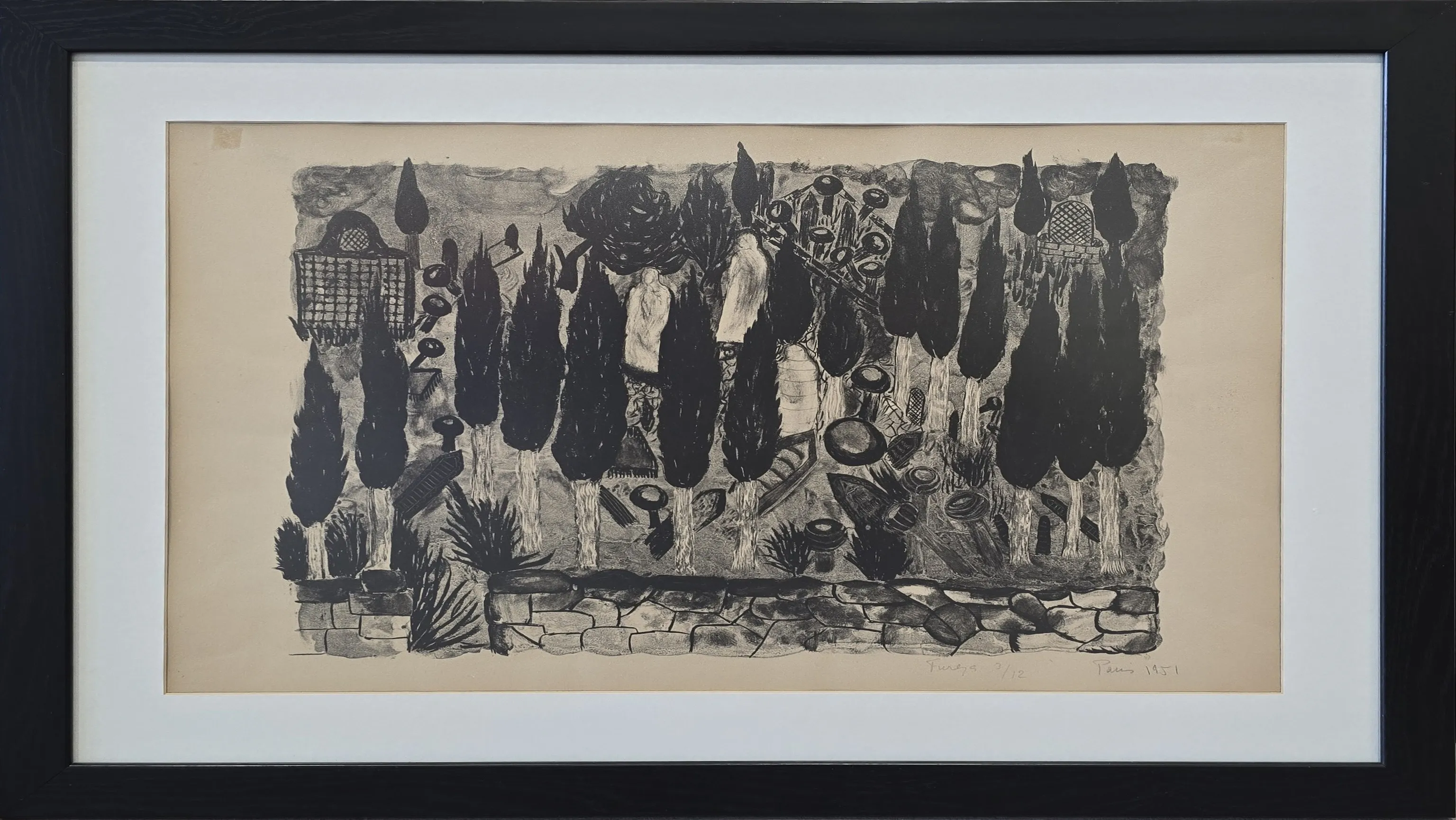 "Mezarlık (Paris)" eseri FÜREYA KORAL tarafından 1951 yılında 31x55 cm ölçülerinde Gravür (Ed. 3/12) tekniği ile yapılmıştır.