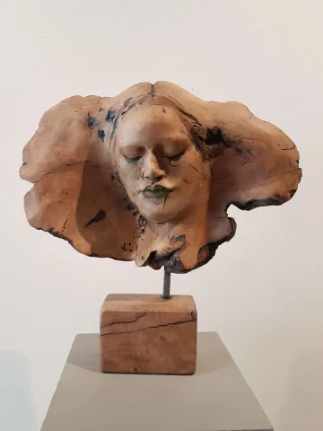 HAKAN ERASLAN — “Kadın büstü”, 2017 "Kadın büstü" eseri HAKAN ERASLAN tarafından 2017 yılında 40x38x15 cm ölçülerinde Heykel tekniği ile yapılmıştır.
