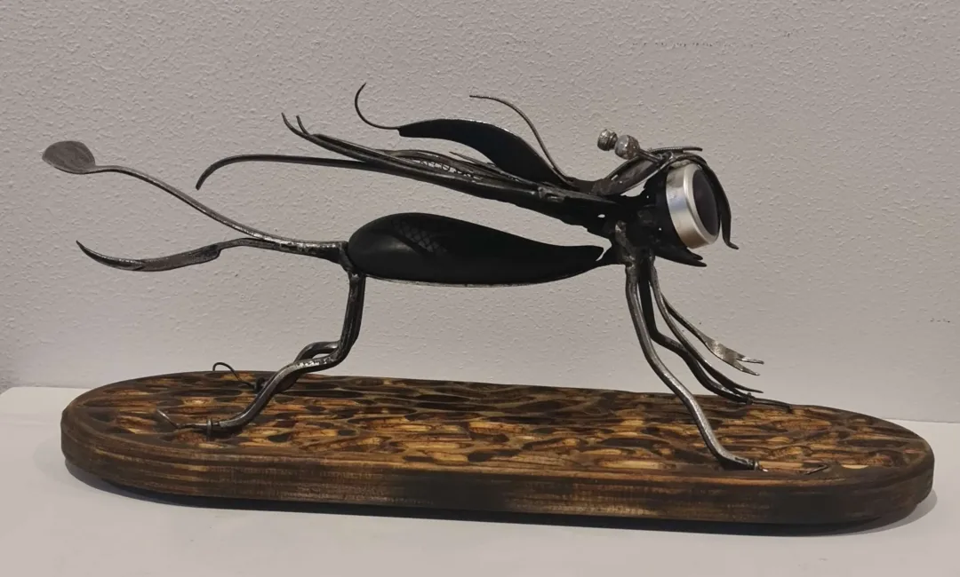 yakınlaştır "Böcek" eseri SERKAN ERKOÇ tarafından 2022 yılında 17x39x16 cm ölçülerinde Metal heykel tekniği ile yapılmıştır.