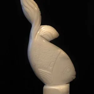 DEMET KAYA tarafından 2016 yılında 88x40x17 cm ölçülerinde Afyon Mermeri tekniği ile yapılmıştır.